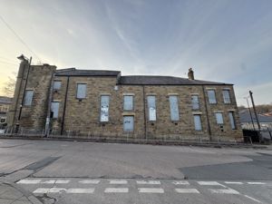 Photo 30- click for photo gallery